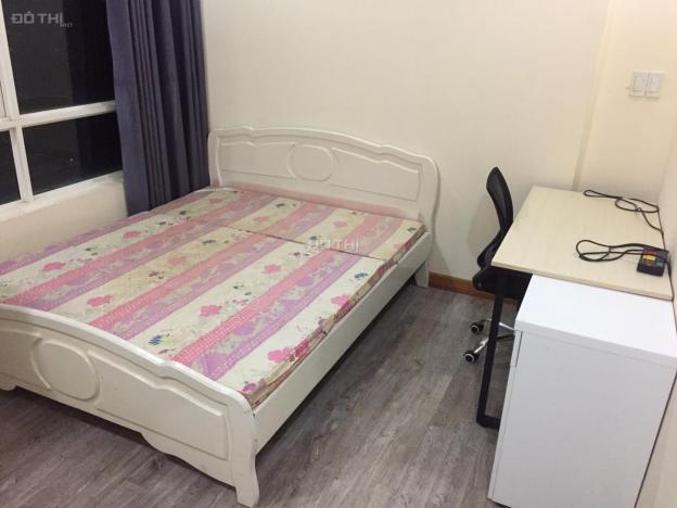 Cho thuê phòng 3.5 tr/th (WC riêng) trong chung cư Phú Hoàng Anh, đầy đủ nội thất. LH: 0903388269
