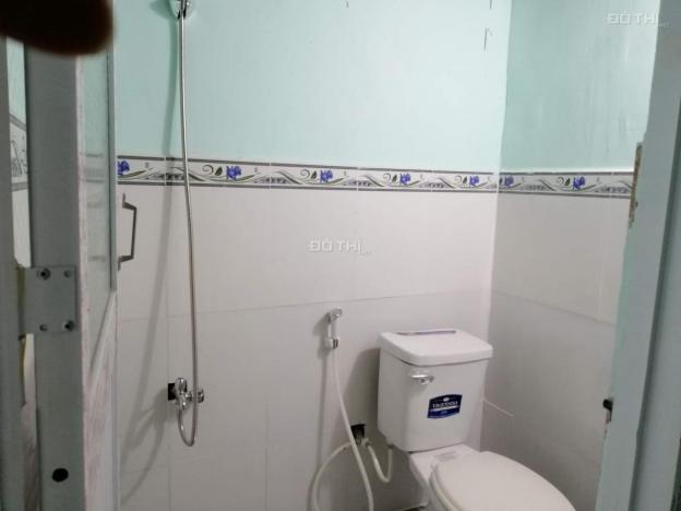 Phòng 20m2 mới xây tại Nguyễn Gia Trí - Ung Văn Khiêm, hẻm xe tải, gác lửng, WC riêng