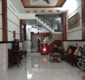 Cho thuê nhà mặt tiền kinh doanh giá tốt đường Nguyễn Chánh Sắt, P. 13, Q. Tân Bình