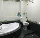 Cho thuê phòng 30m2 nhà mặt tiền 198 Nguyễn Đình Chính P11 Q Phú Nhuận giá 3,5tr/th