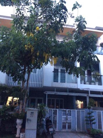 Cho thuê nhà biệt thự mini 175m2 tại KDC Mega Village Đường D1 P Phú Hữu Q9 giá 12tr/th