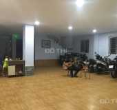 Phòng trong chung cư mini có thang máy, máy lạnh, ban công riêng, giờ tự do