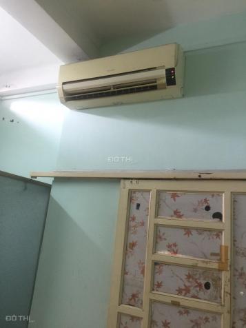 Chính chủ cho thuê căn hộ mini 1PN có gác lửng có máy lạnh tại 22 Nguyễn Trãi, Q. 1