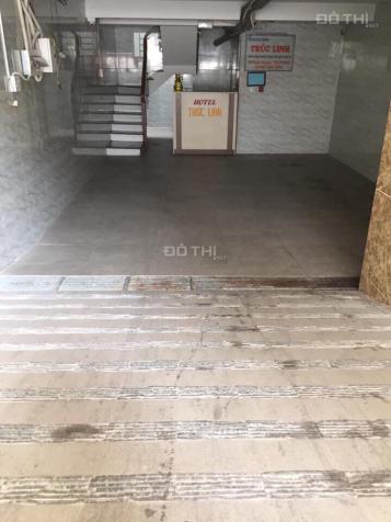 Nhà thuê căn góc Phạm Hữu Lầu - Q7 - 5x18m - hầm, trệt, 4 tầng, ST - 9 phòng - 35 tr/th