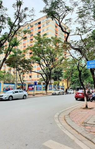Bán nhà mặt ngõ 3 ô tô tránh phố Trần Quý Kiên, 5T, 47m2 7.7 tỷ, kinh doanh sầm uất