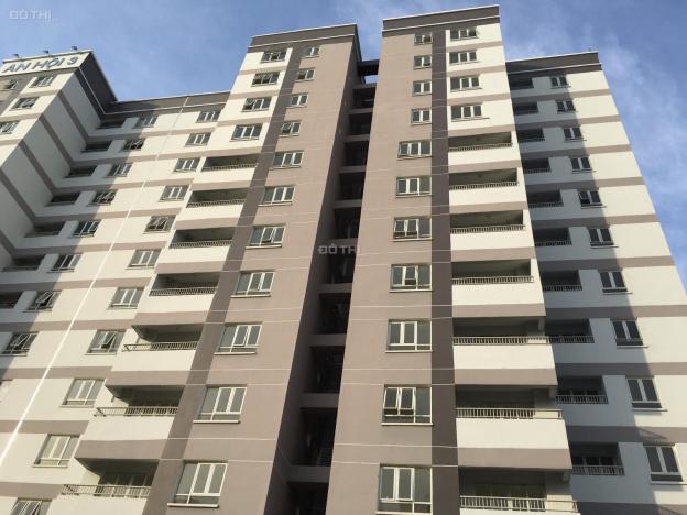 Cho thuê căn hộ quận Gò Vấp có ban công 77m2, nội thất cơ bản, nhận nhà ngay - 0901336445