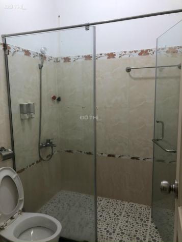 Cho thuê nhà nguyễn trọng tuyển p.15 Q.PN trệt 3 lầu DT;150m2 giá 15tr