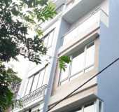 Cần bán nhà 4T Phan Đình Giót, La Khê, Hà Đông, ô tô 7 chỗ vào nhà, có sân chơi riêng. Giá 3tỷ5