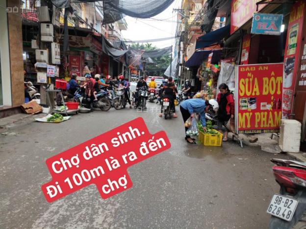 Cần bán nhà 2 tầng 1 trệt tại Yên Ninh, thị trấn Nếnh, việt yên, bắc giang. Quốc lộ 1 đi vào 300mét