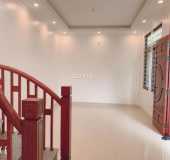 Bán nhà Cự Khối - Long Biên - 30m2 x 4 tầng - 1,9 tỷ - Cách đường ô tô tránh 10m