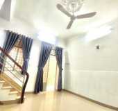 Cho thuê nguyên căn 129/12 Hoàng Văn Thụ P8 Phú Nhuận,nhà đẹp,dưới đất ở rộng mênh mong